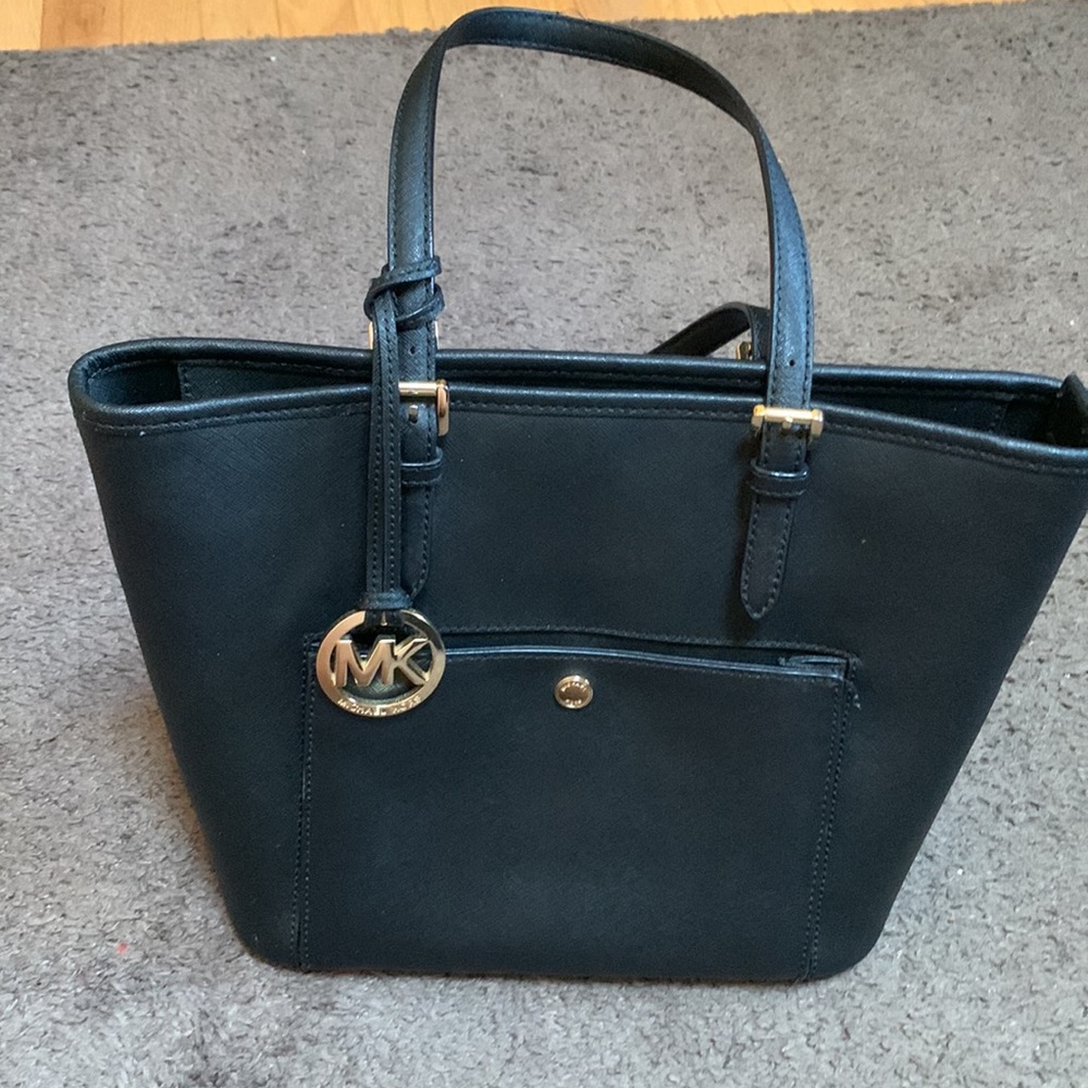 Michael Kors medium pocket tote